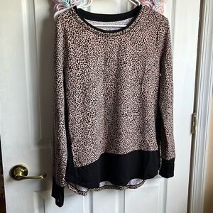 Cuddl duds animal print black trim French Terry comfort top